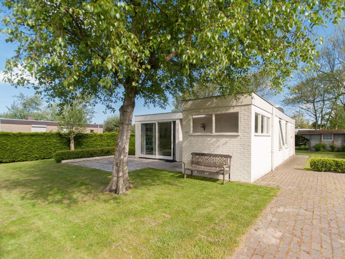 Cozy Holiday Home In Julianadorp With Garden Екстериор снимка