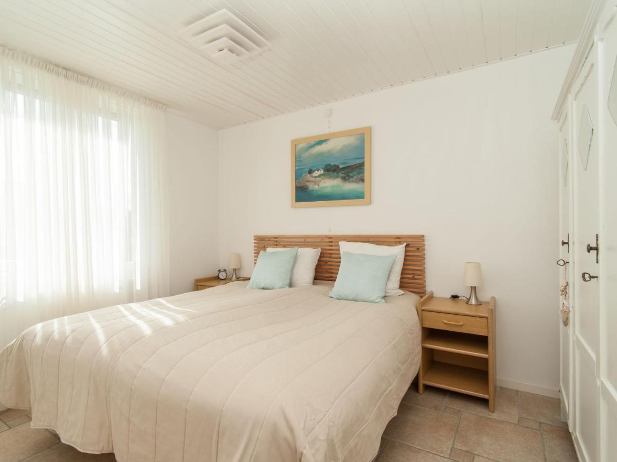 Cozy Holiday Home In Julianadorp With Garden Екстериор снимка