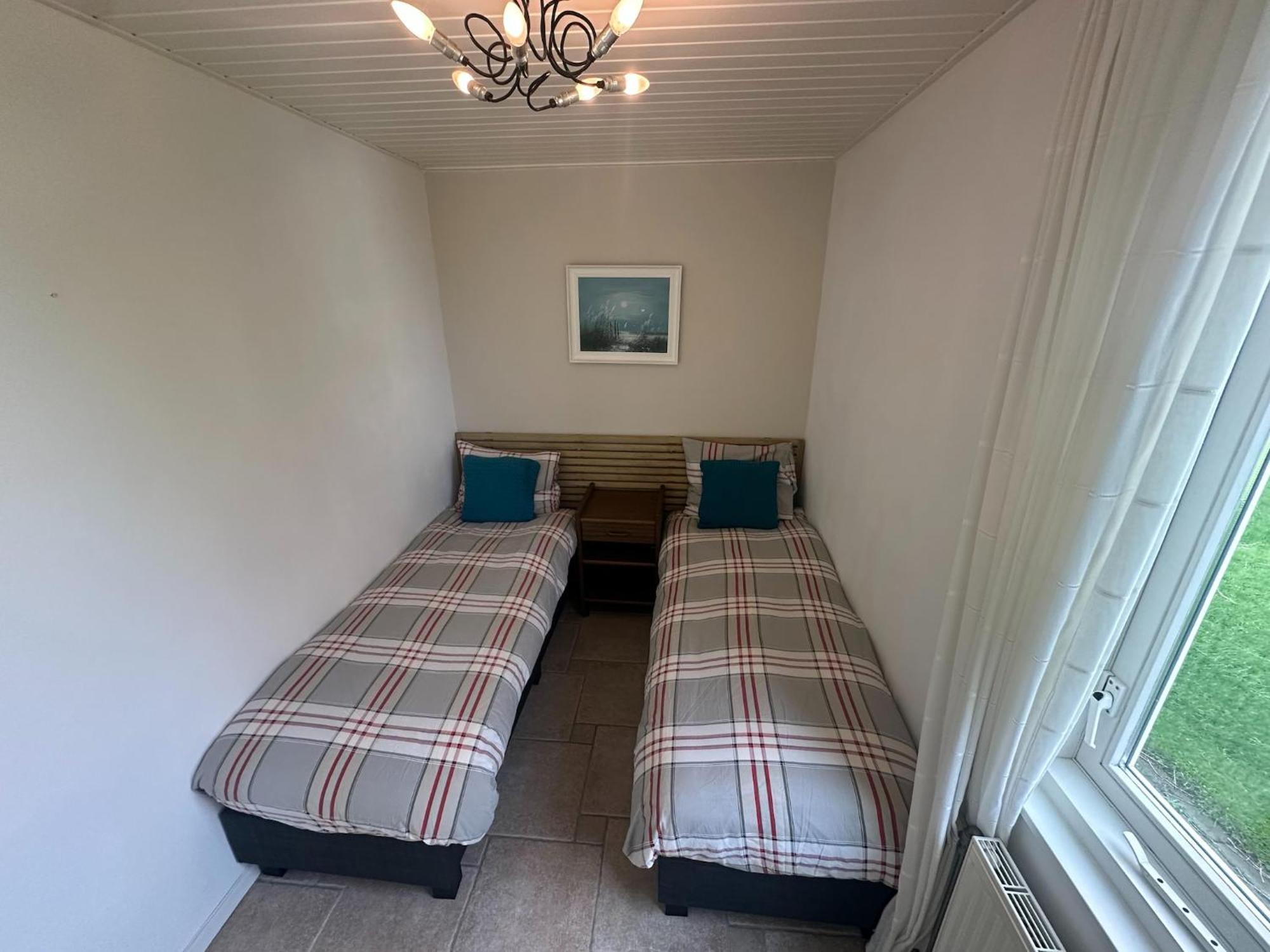 Cozy Holiday Home In Julianadorp With Garden Екстериор снимка